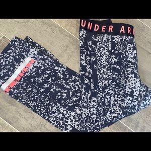Under Armor Cropped Capri leggings
